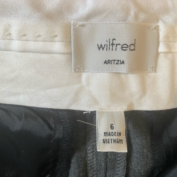 Wilfred Aritzia Grey Nellie Cargo Pant Size 6 High Waisted Tab Front - Picture 6 of 13